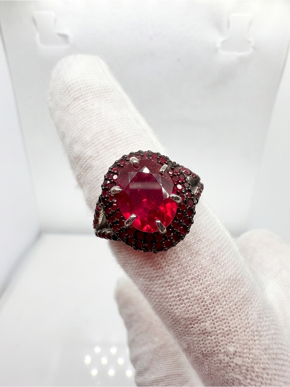 Stunning Antique 14k White Gold over Silver Ruby Red Ring! - Picture 10 of 17